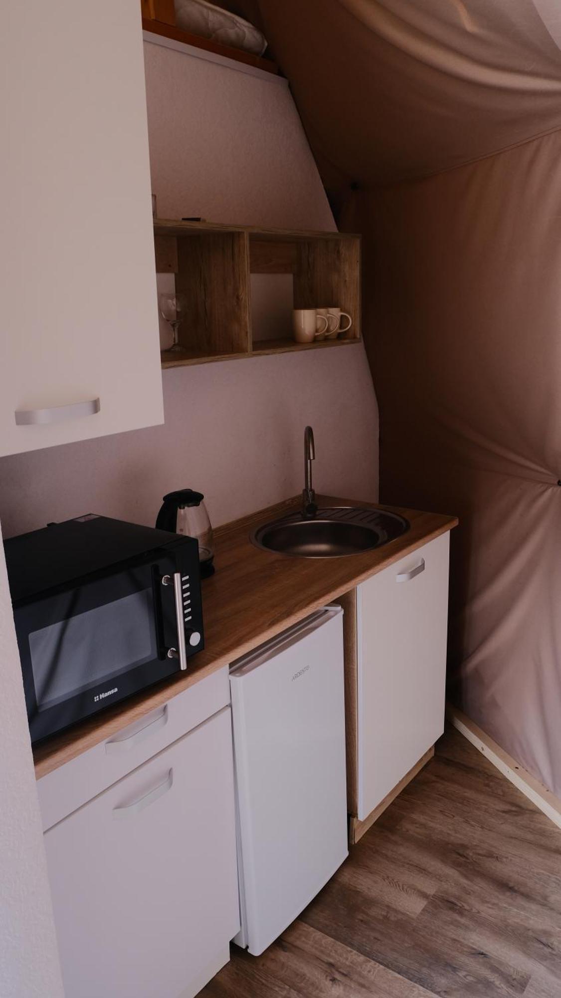 Глемпінг Де Вайб Hotel Vorokhta Phòng bức ảnh
