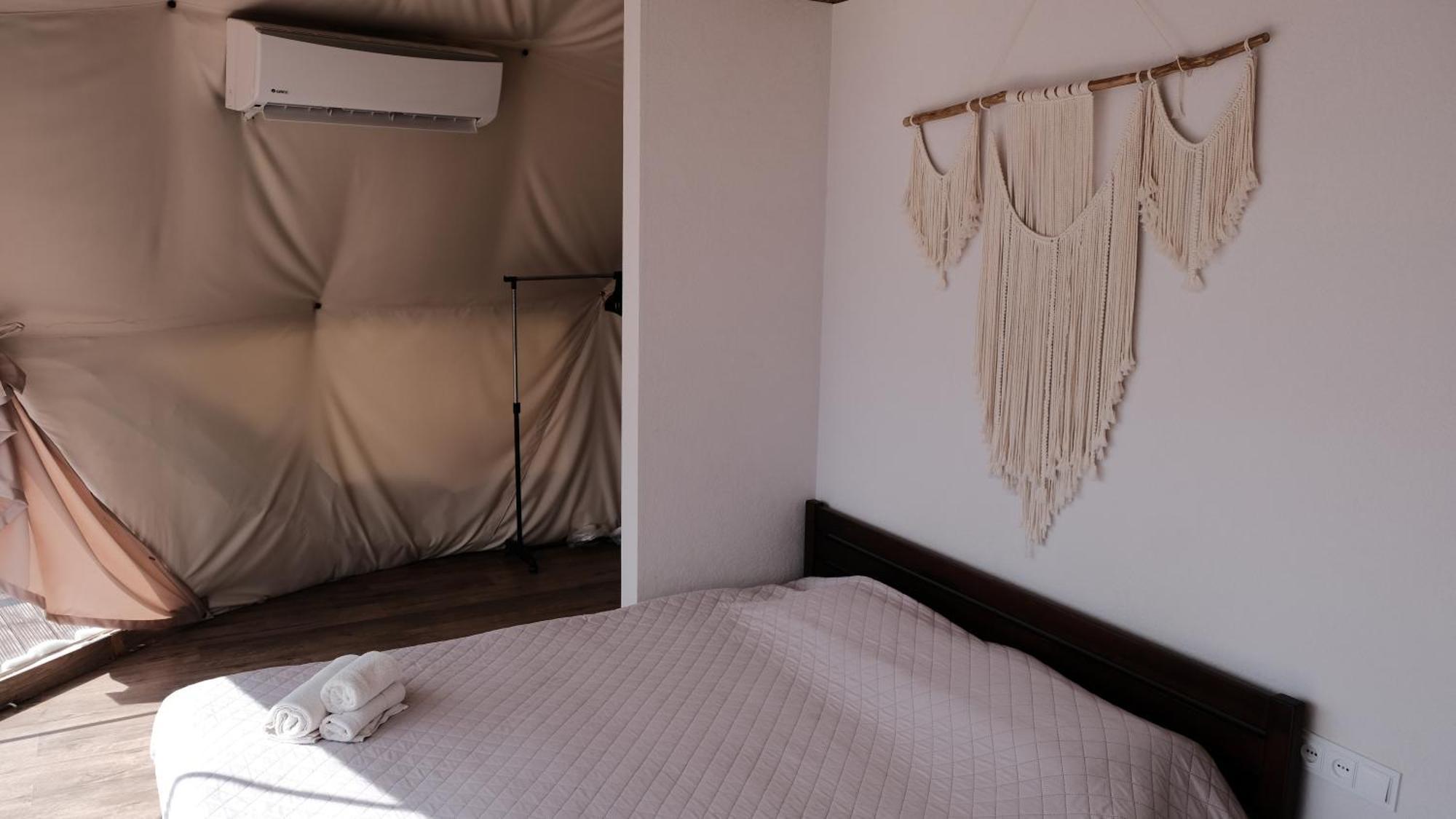 Глемпінг Де Вайб Hotel Vorokhta Phòng bức ảnh